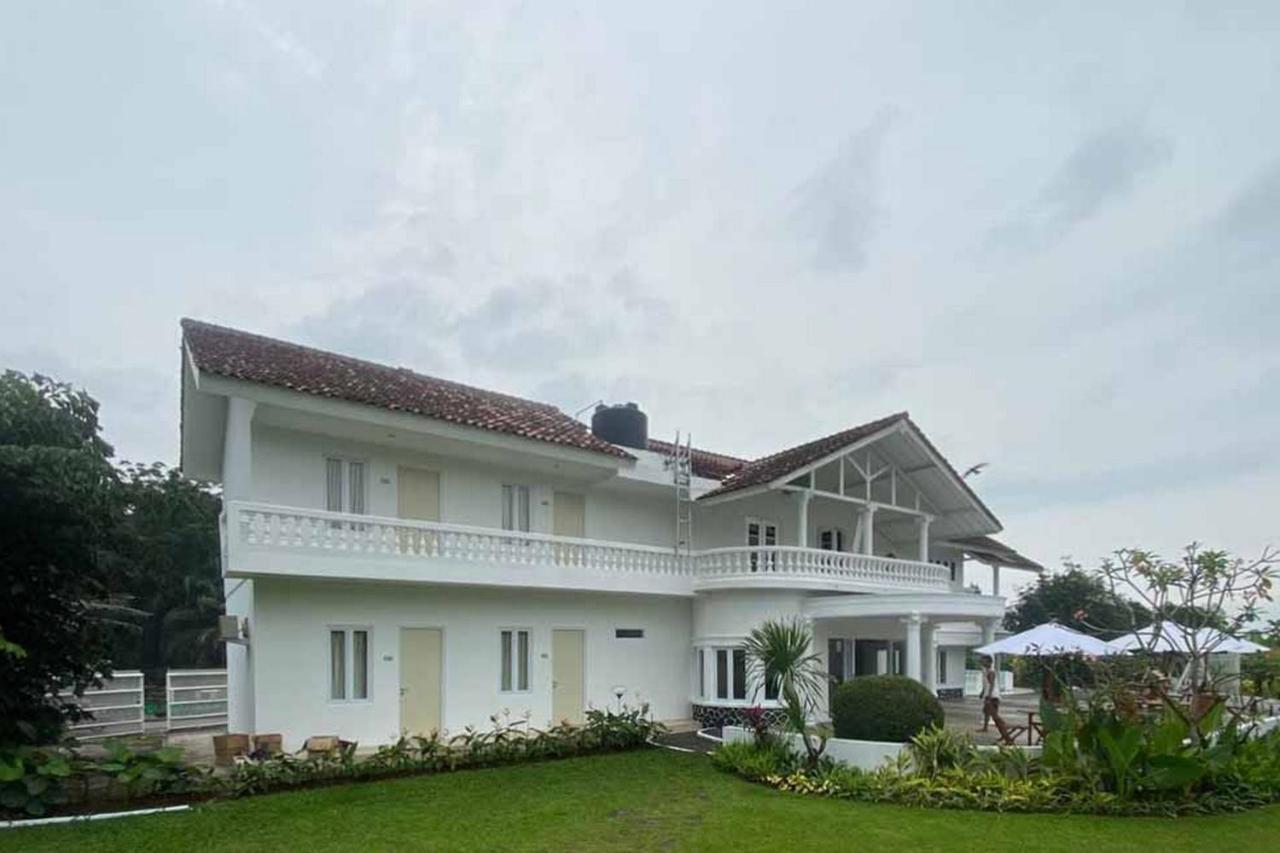 Reddoorz Plus @ Megamendung Puncak 2 Bogor Eksteriør billede